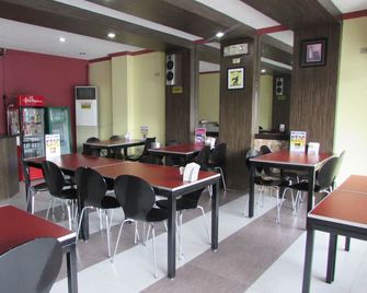 Oyster Plaza Hotel - Las Piñas - Restaurant