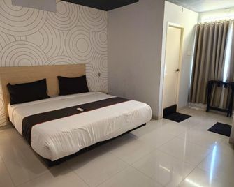 Skyry Residency Tidel Park - Coimbatore - Bedroom