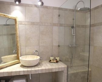 ريزيدنس أه ليسيتا - بورتو-فيكيو - حمام