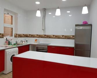 Downtown Apartments - Alicante - Cocina