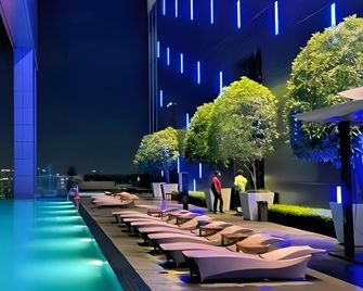 Deface Platinum Kuala Lumpur - Kuala Lumpur - Pool