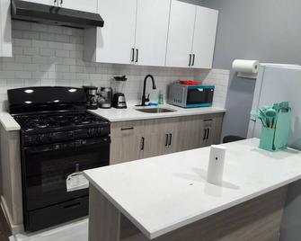 Log Comfort 2 - Newark - Kitchen