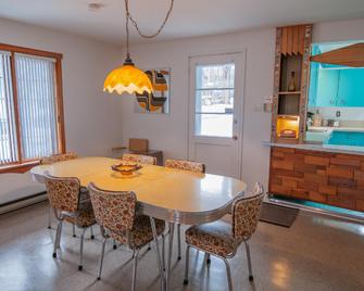 La Maison Gagnon - Saguenay - Eetruimte