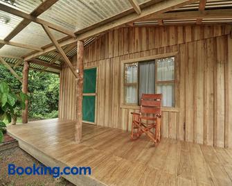 Finca Amistad Cacao Lodge - Bijagua - Living room