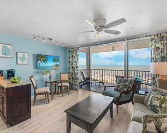 Unique Beachfront Condo | Panoramic Beach View - Marco Island - Living room