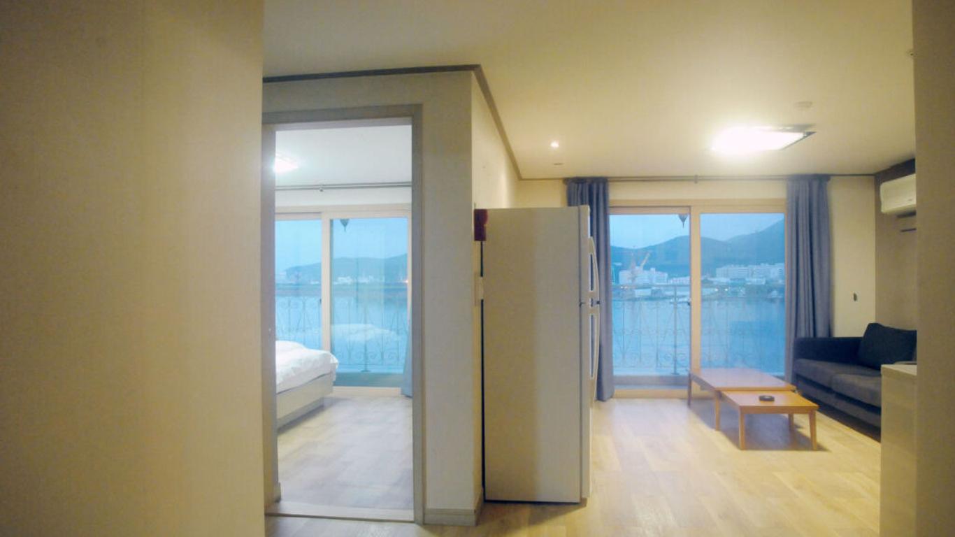 Hansan Hotel