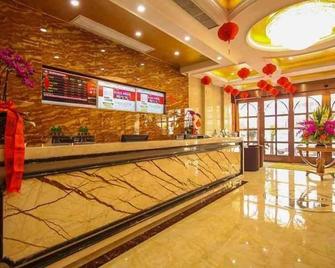 Greentree Inn Zhejiang Jinhua Yiwu International Trade City Changchun Street Shell Hotel - Jinhua