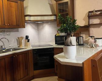 Apartment Sass Maor (Fiera Di Primiero Tn) - Fiera di Primiero - Cucina