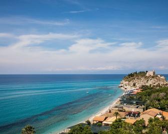 Laudato Sii B&B - Tropea - Beach