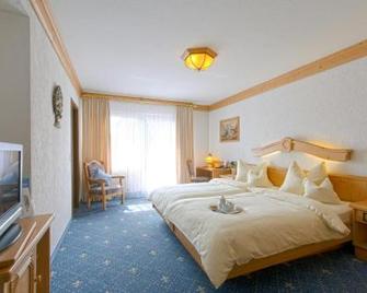 Landhotel Lohmann - Langenfeld - Bedroom