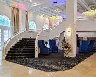 Cozy 2 Bedroom with Ocean Views - 510 - Miami Beach - Lobby