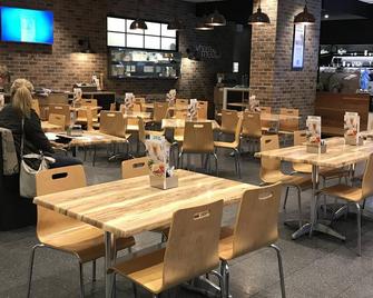 Embassy apartment North Terrace. - Adelaide - Restaurant