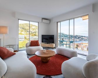 Le Saint Esteve Ap4435 By Riviera Holiday Homes - Villefranche-sur-Mer - Phòng khách