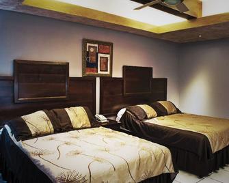 Hotel Elvir - Santa Rosa Copan - Bedroom