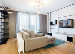 Apartments Front Park Sadowa by Renters - Gdansk - Living room