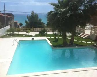 Manca Residence - Palma di Montechiaro - Pool