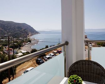 Areti Hotel - Agia Galini - Balkon
