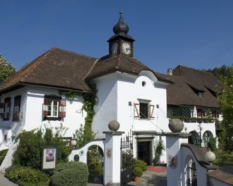 Hotel Schloss Leonstain - Portschach am Wörthersee - Gebäude