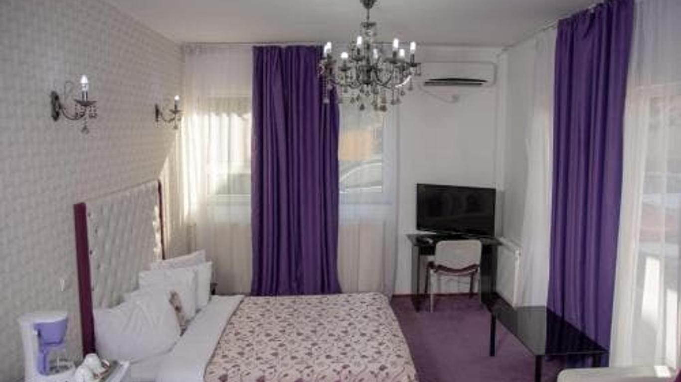 Iris Boutique