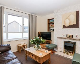 10 Annesley Park, Family Friendly, With A Garden In Torphins - Banchory - Вітальня