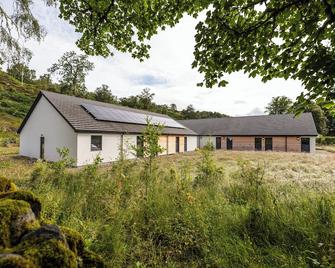 An Spiris Accommodation at Dundreggan Rewilding Centre - Dalchreichart - Gebouw