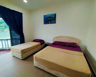 Capital O 91118 Chalet Seri Idaman - Batu Ferringhi