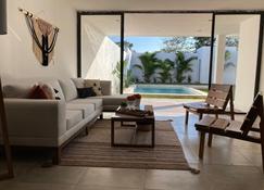 Fantastic modern House on Beautiful private community! - Kanasín - Pool
