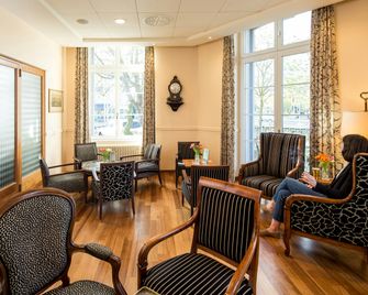 Hotel Schweizerhof Basel - Basel - Lobi