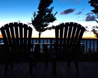 Magical Beach House & Private Beach On Lake Michigan - Pentwater - Balcony