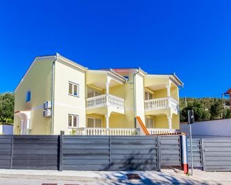 Villa Chiara - Dramalj - Building