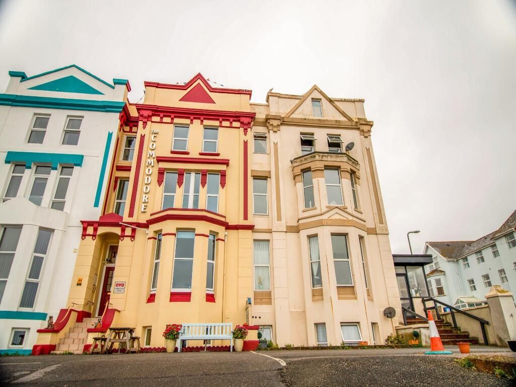 The Commodore - פיינטון - בניין