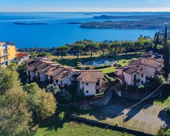 Poggio San Michele 2 by Wonderful Italy - Gardone Riviera - Näkymät ulkona
