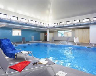 Résidence Nemea Les Carrats - Leucate - Piscine