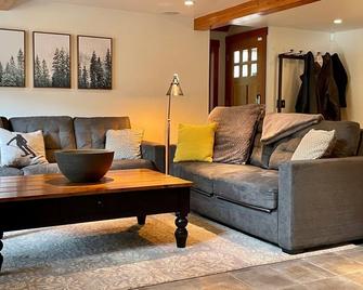 River-Walk Cabin - near Mount Rainier National Park - Enumclaw - Salon