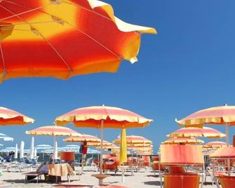Hotel Kursaal - Cesenatico - Playa