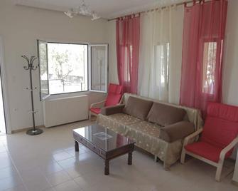 Entire House In Stavros Chania - Stavros - Wohnzimmer