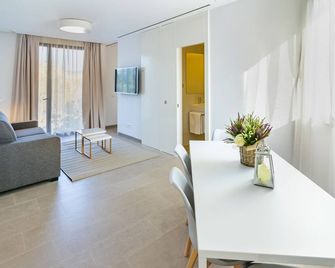 Tandem Torre de la Calahorra - Córdoba - Living room