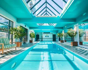 多倫多約克維爾皇家索內斯塔飯店 - 多倫多 - 游泳池