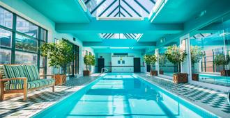 多倫多約克維爾洲際酒店 - 多倫多 - 多倫多 - 游泳池