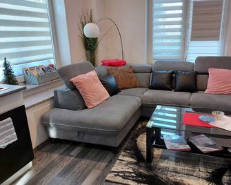 Ferienwohnung Mahlsdorf - 柏林 - 客廳
