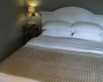 The Bull Inn Lodges - Cranbrook - Bedroom