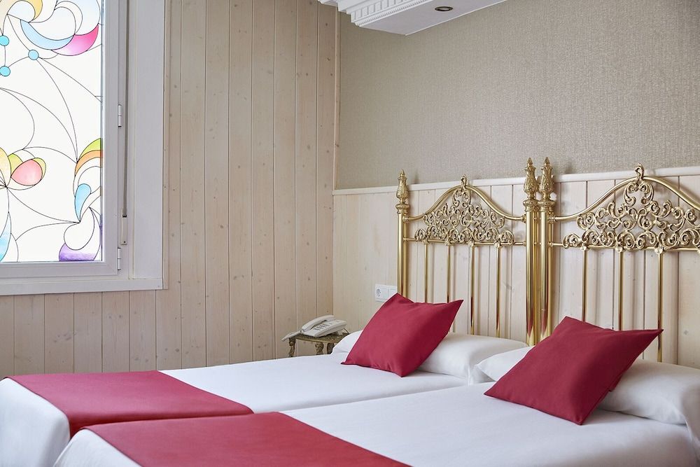 Hotel Dato - Vitoria - Schlafzimmer