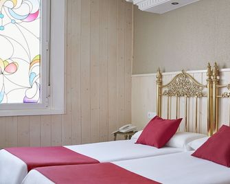 Hotel Dato - Vitoria - Schlafzimmer