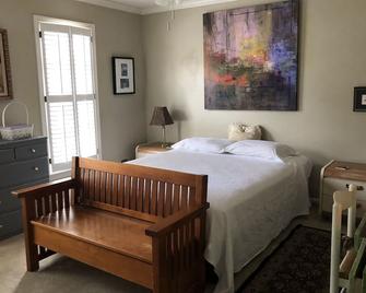 Property is situated at a pristine resident area. . - Columbia - Bedroom