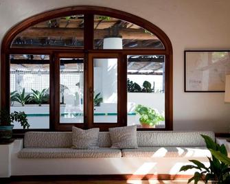 Hotel Cincotta - Panarea - Living room