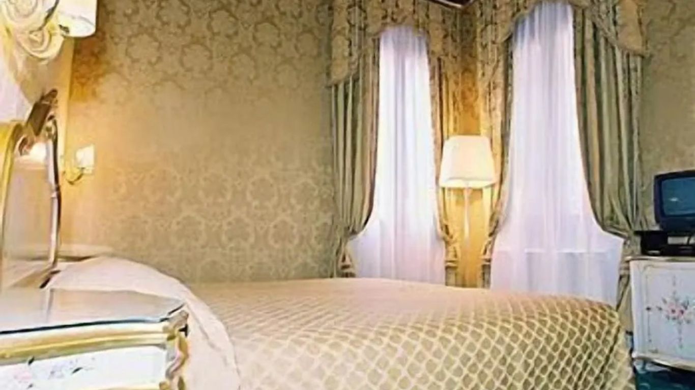 لوكانده كورير