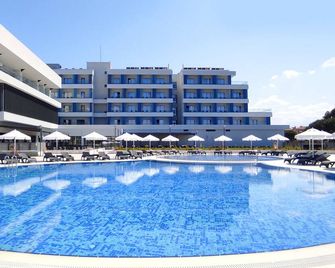 Tezmadra Hotel - Burhaniye - Piscina