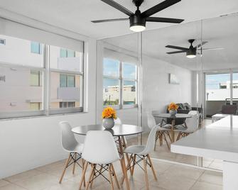 Bay Harbor Sunset Apt 4A - Miami Beach - Salle à manger