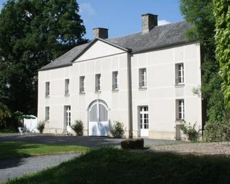 Chateau De Lamberville - Lamberville - Building