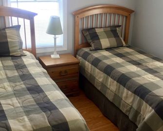 Lavallette Beach Home W/Rooftop Deck & Tiki Bar Close To Beach -Wifi, C-A/C - Lavallette - Bedroom